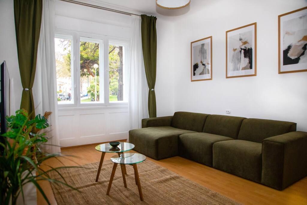 Brand New City Center Apartment Nostalgija Spalato Esterno foto
