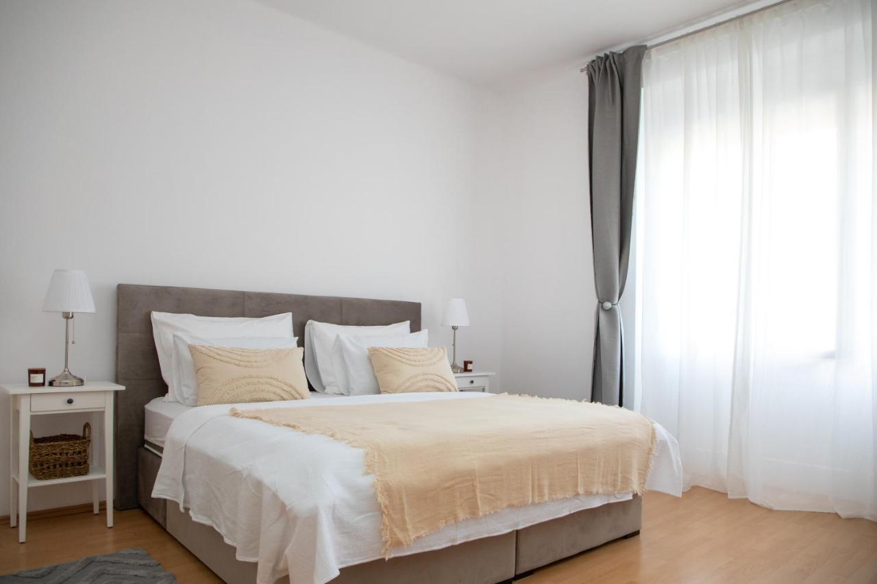 Brand New City Center Apartment Nostalgija Spalato Esterno foto